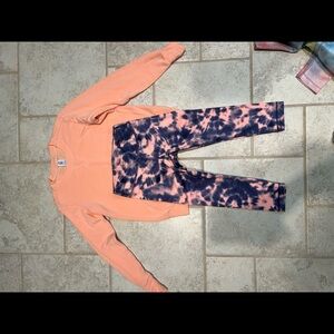 Athleta outfit. Capri and sweatshirt. Size 6